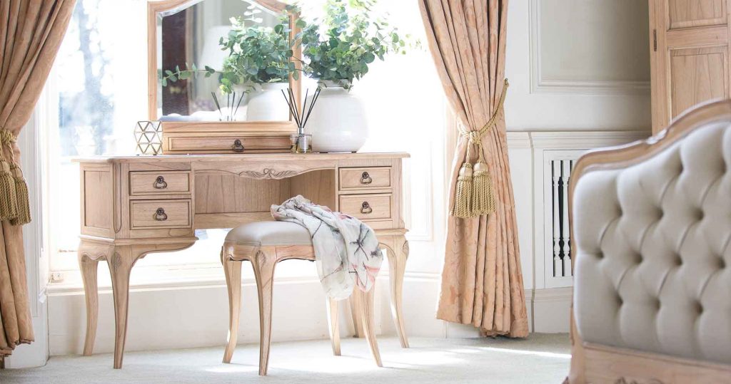 Limoges Upholstered Bedroom Stool - Image 3