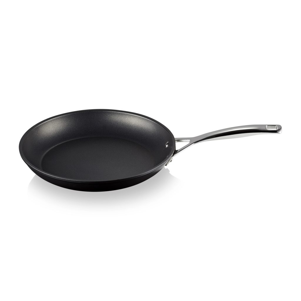 Le Creuset Toughened Non-Stick Shallow Frying Pan - Image 2