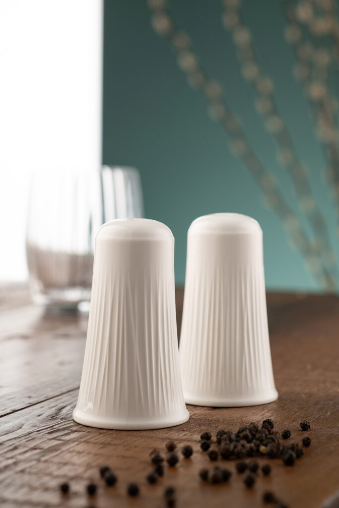 Belleek Erne Salt & Pepper Set - Image 2