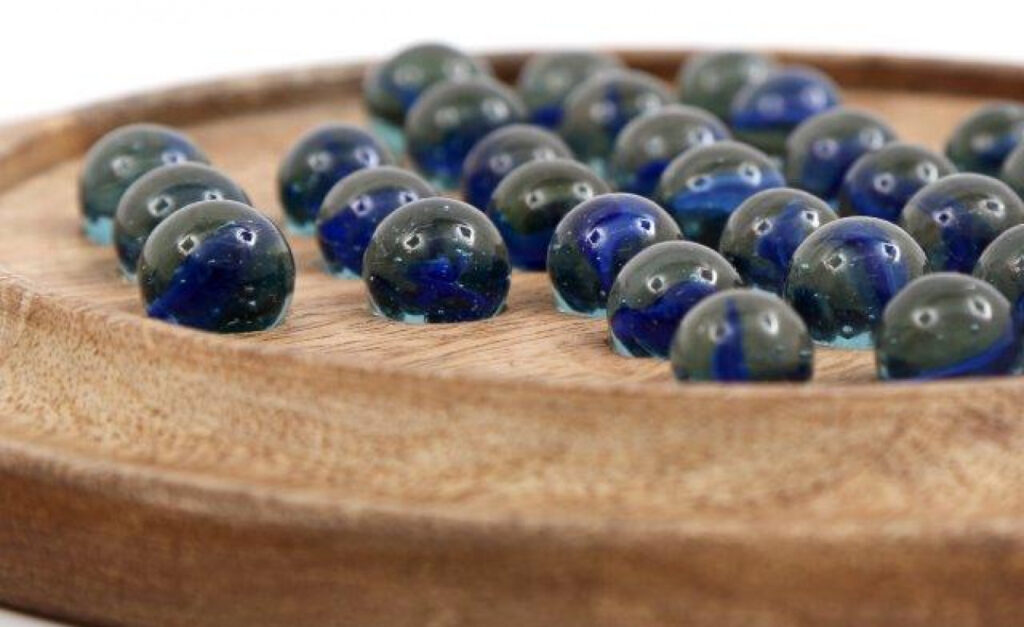 Mango Wood Solitaire Game - Image 2