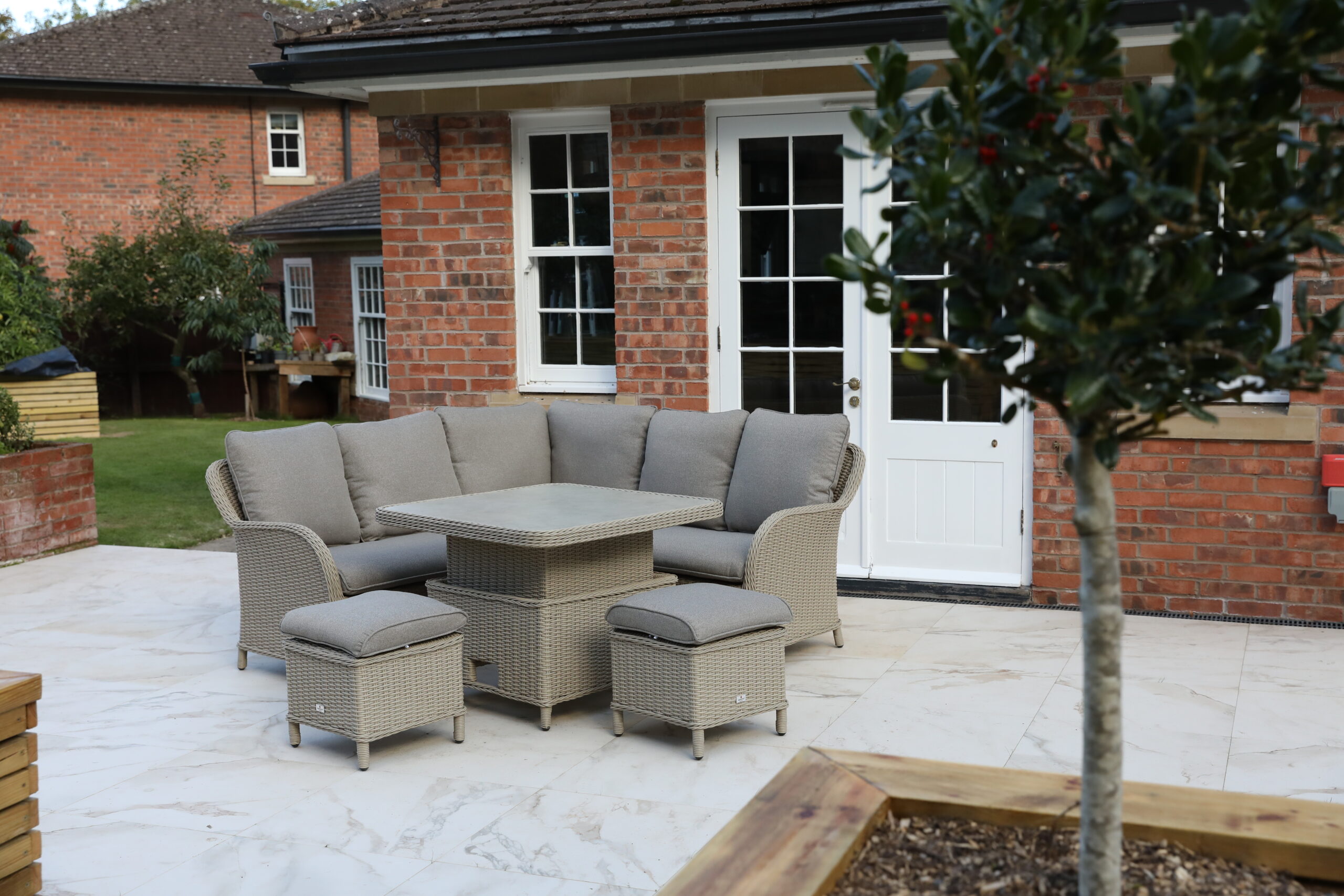 Cassano Mini Modular with Adjustable Square Table - Image 2